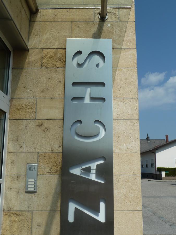 Hotel Zachs سانكت مارغاريتن ام بورغنلاند المظهر الخارجي الصورة